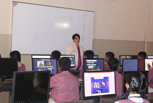 Cyber Club